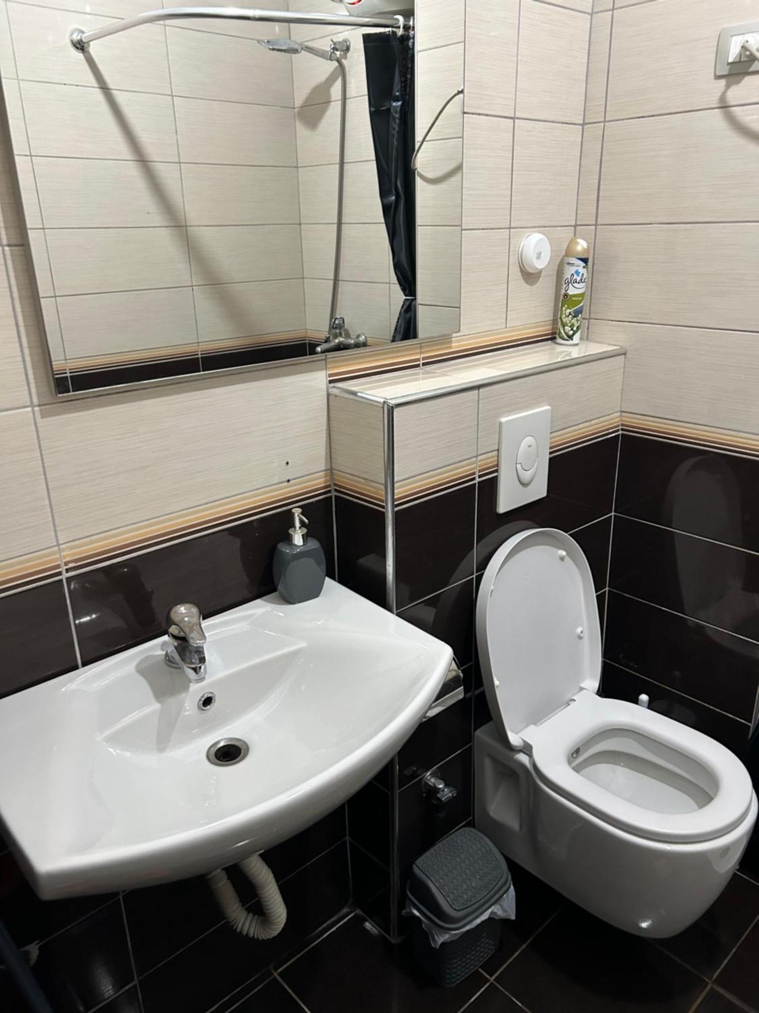 A&X Cozy And Tranquil Apartment - 24H Self Check-In Tirana Exterior photo